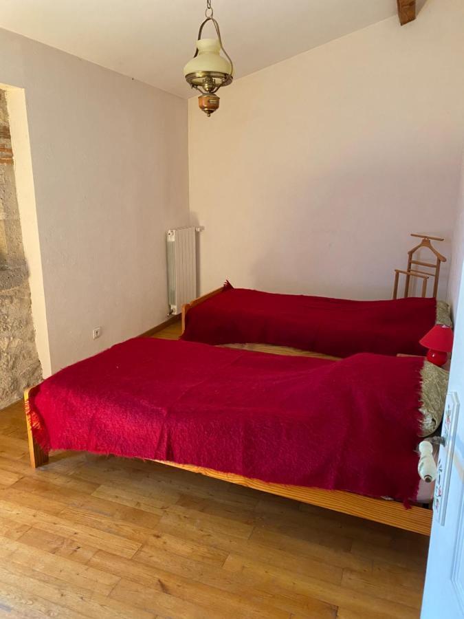 Chez Sophie - Gîte et Gîte équestre Clermont-Dessous Exterior foto
