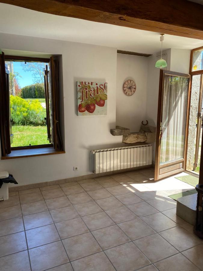 Chez Sophie - Gîte et Gîte équestre Clermont-Dessous Exterior foto